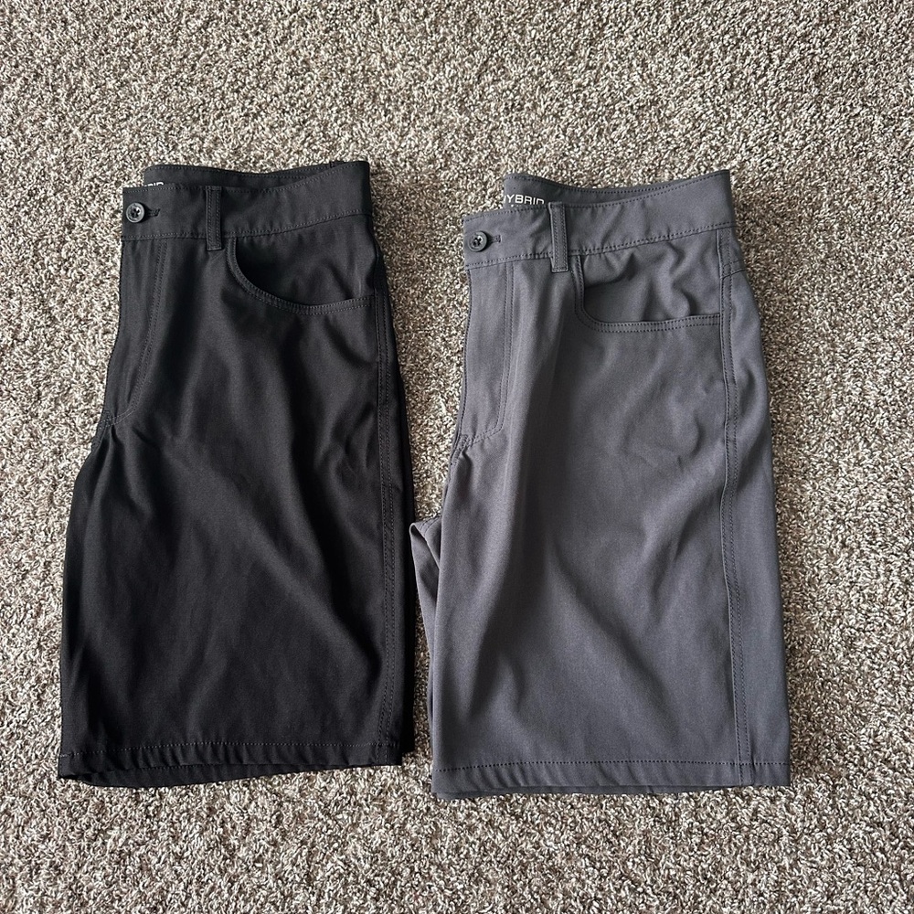 IZOD Advantage Performance Black & Gray Shorts